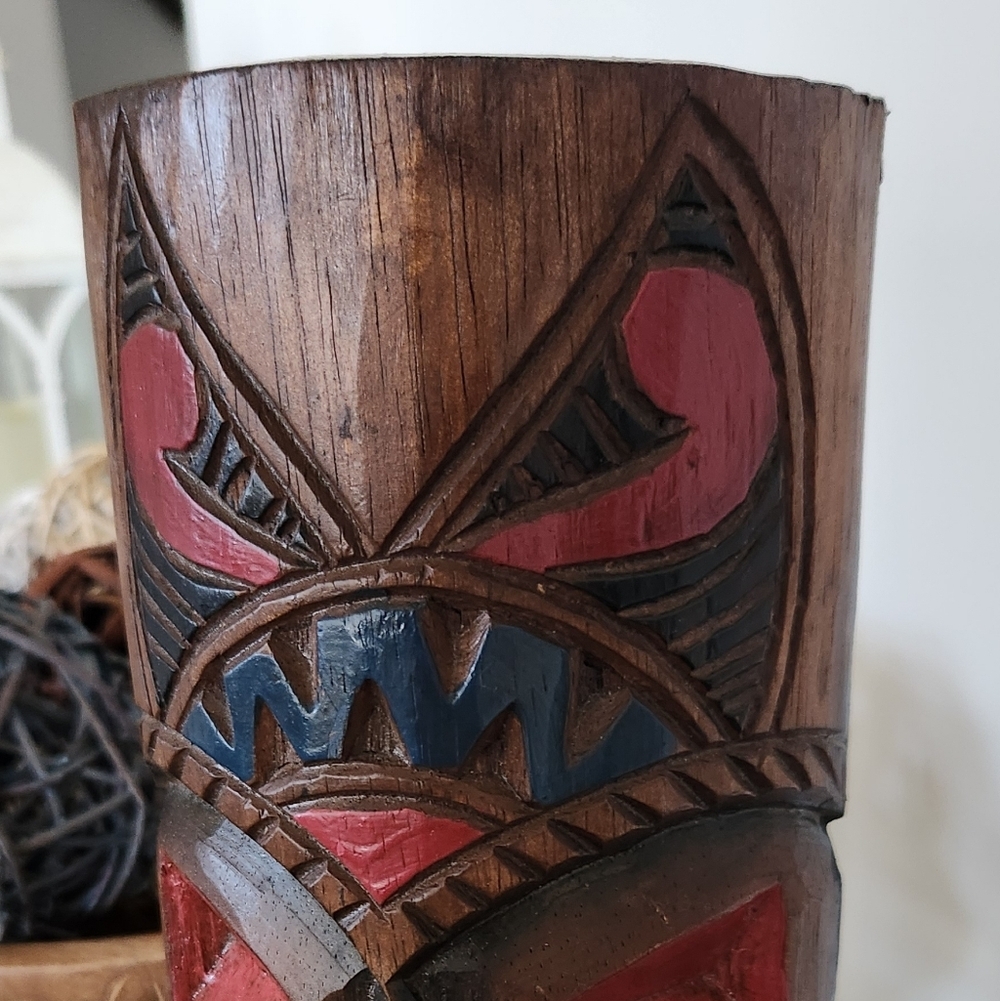 🗿Wooden Tiki Mask Wall Decor – Red & Blue Accents, Preowned Excellent Condition - Picture 6 of 14
